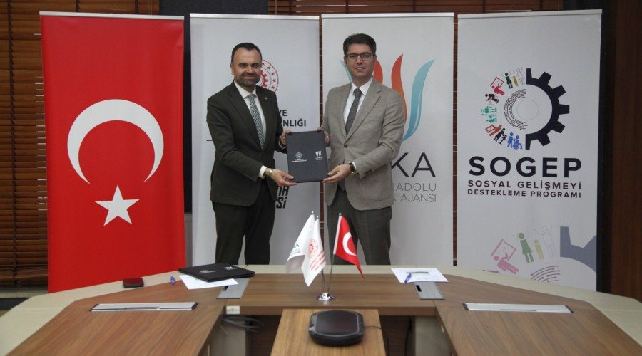 Erciş Yöresel Ürünler Üretim Atölyesi Projesi İçin İmzalar Atıldı