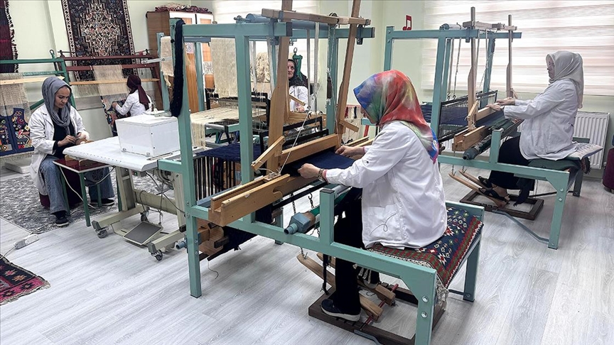 Norduz Koyunu Yününden Üretilen Kumaşlar, Giysi ve Aksesuara Dönüştürülecek